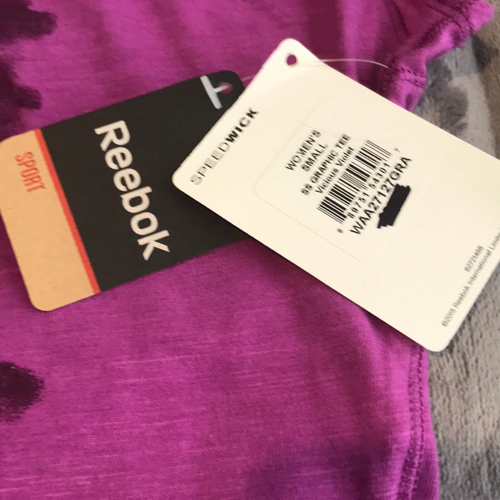 NWT Reebok Speedwick Athletic Tee - Picture 6 of 6